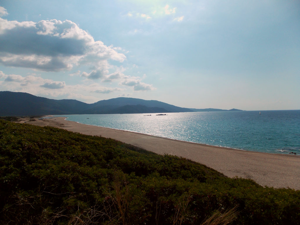 Photo de la plage de Propriano sur Swanee Rose Le Blog