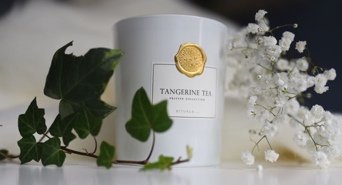 Photo de la bougie RITUALS Tangerine Tea sur Swanee Rose Le Blog