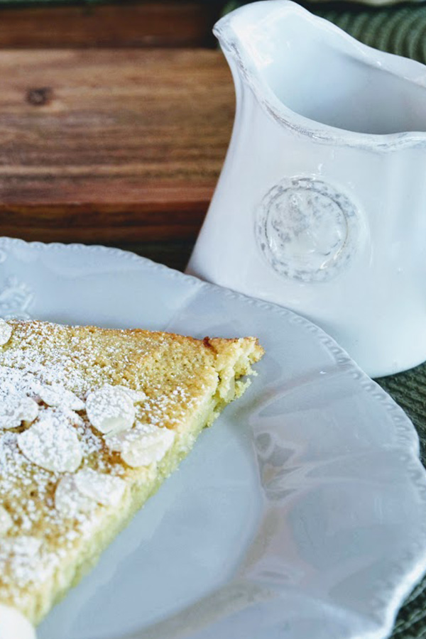 Gâteau aux amandes sur Swanee Rose Le Blog