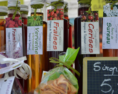 Photo de sirops de fruits artisabaux sur Swanee Rose Le Blog