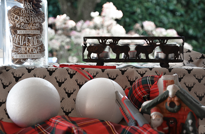 DIY Boules de Noël en tissu écossais