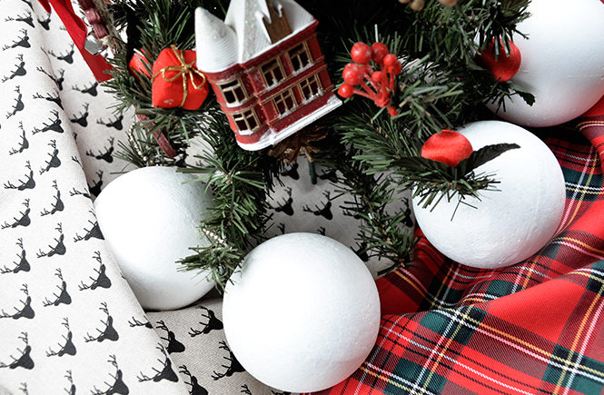 DIY Boules de Noël en tissu écossais