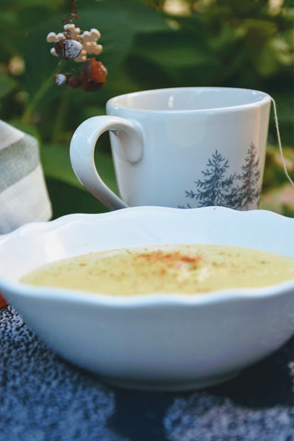 Velouté de chou-fleur et lentilles corail au curcuma sur Swanee Rose Le Blog